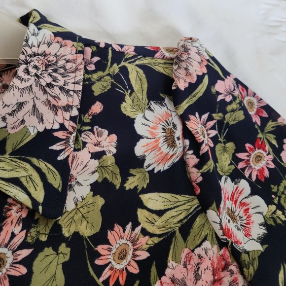 Tommy Hilfiger Floral Blouse Medium Puff/Pleats - Picture 8 of 10